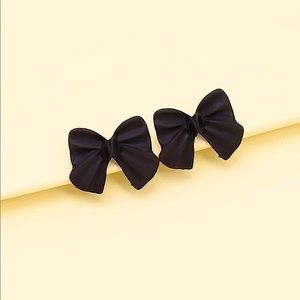 NWTS! Cute Black Bow Tie Earrings